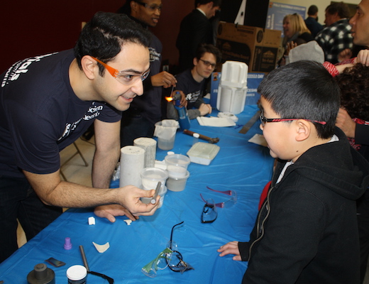Babak Anasori engages with a Philly Materials Day participant